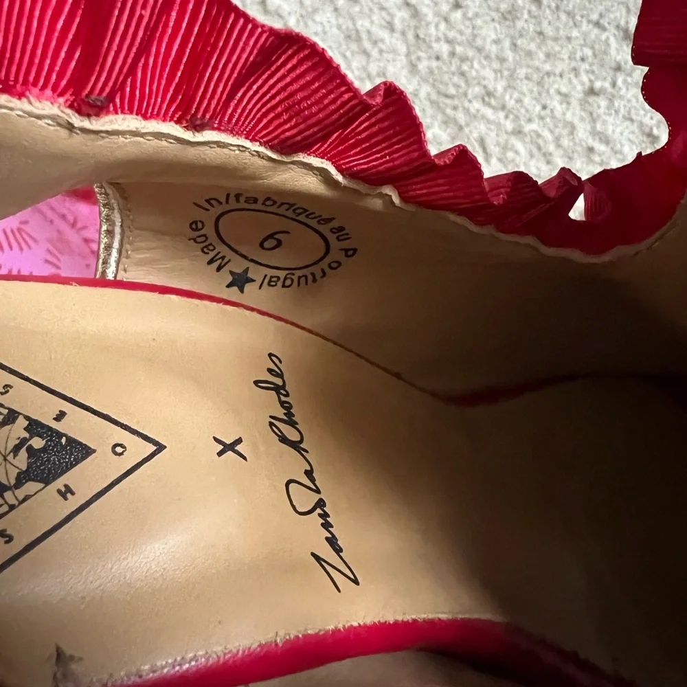 John Fluevog Munster Max Lady Ruffle Miss - Picture 7 of 9